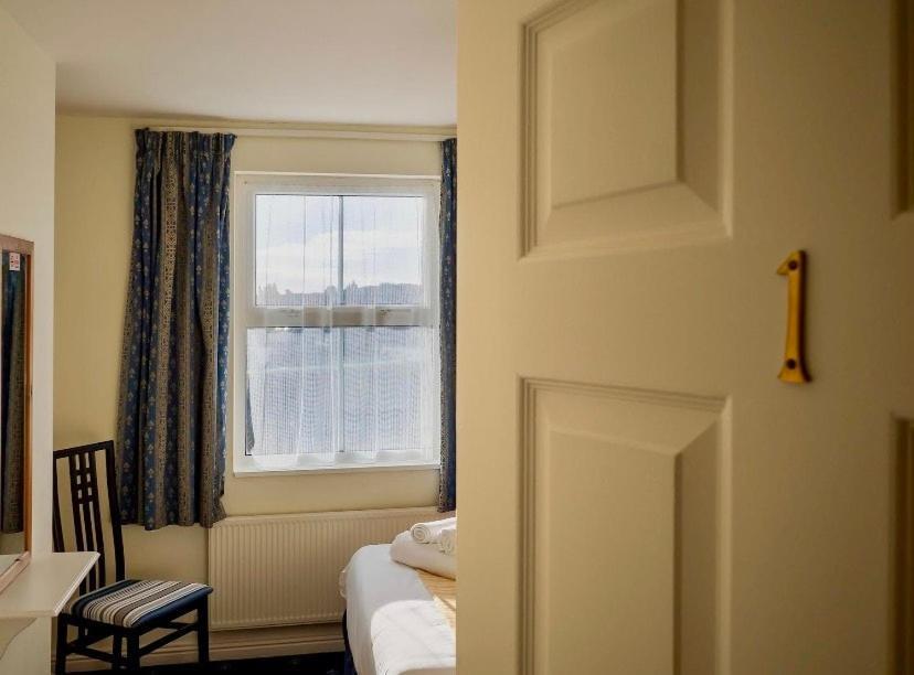 White Heather House Clifden Town Square מראה חיצוני תמונה