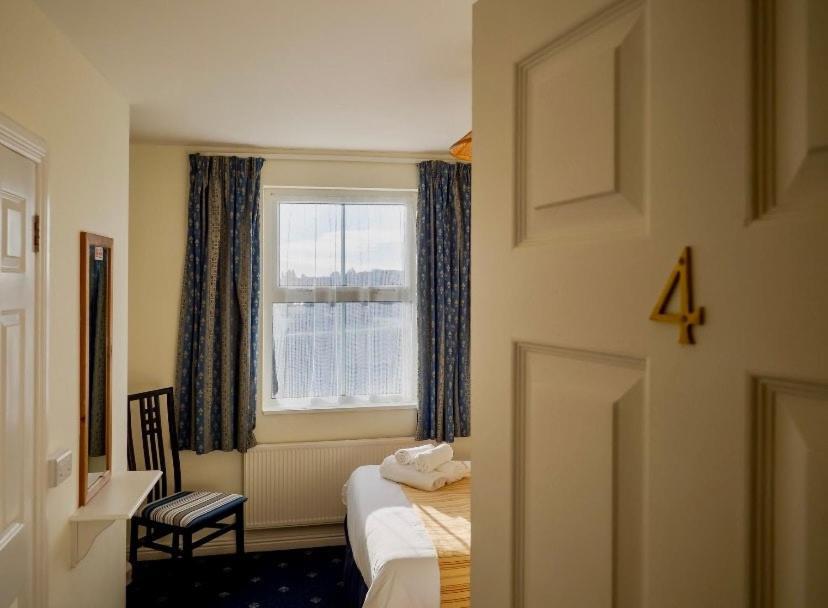 White Heather House Clifden Town Square מראה חיצוני תמונה